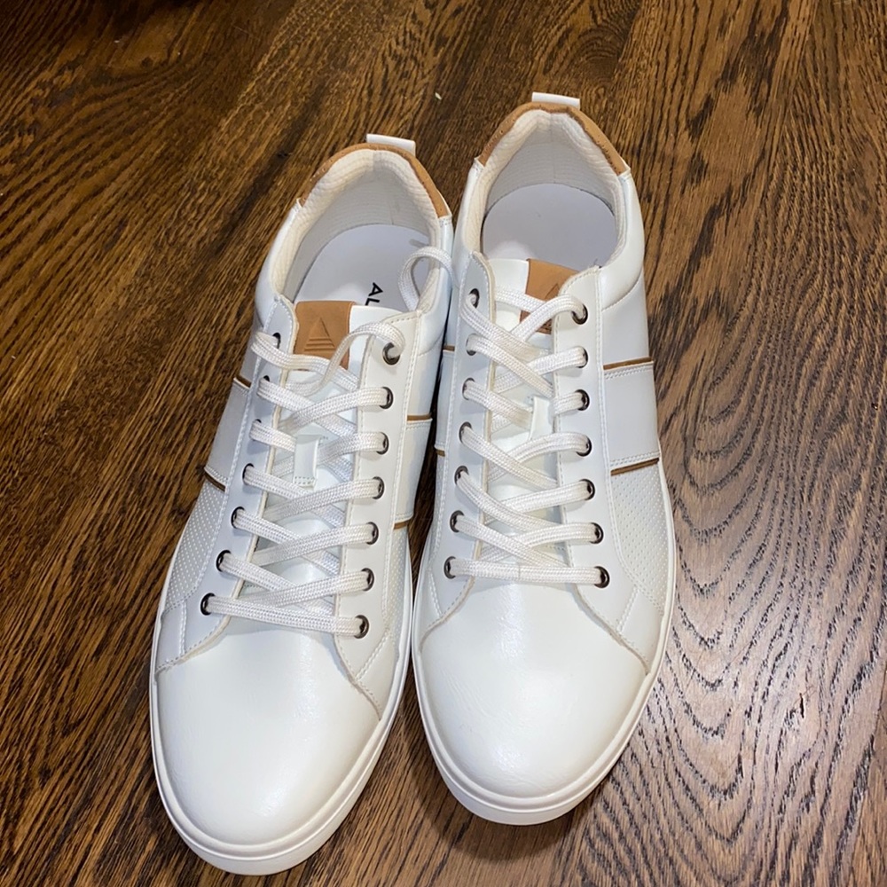 Men’s white Aldo sneakers